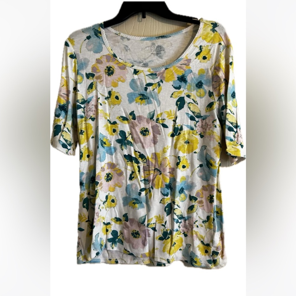 Time & Tru Size L (12-14) Floral Top